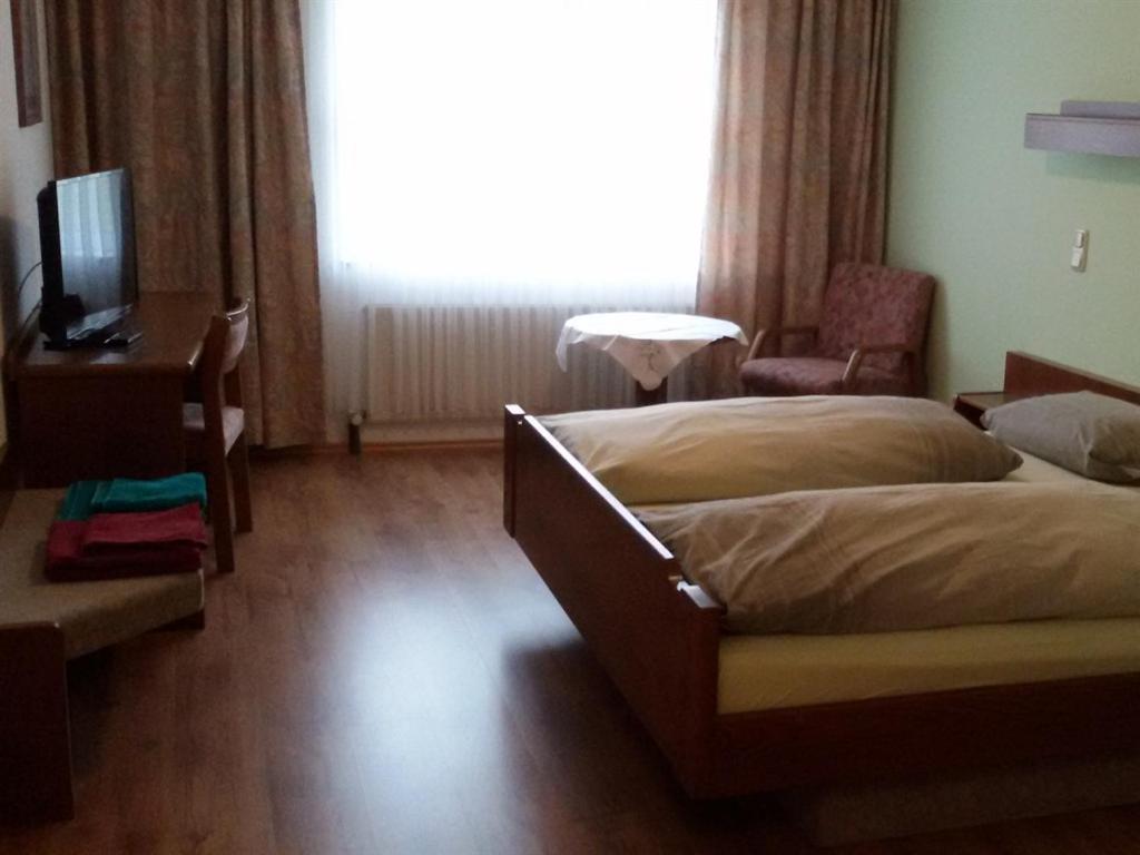 City Hotel Bauer Limabach - Oberfrohna Rum bild